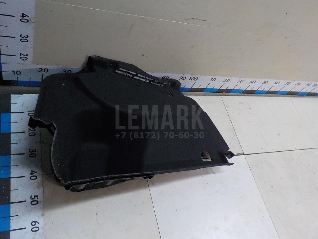 Обшивка багажника