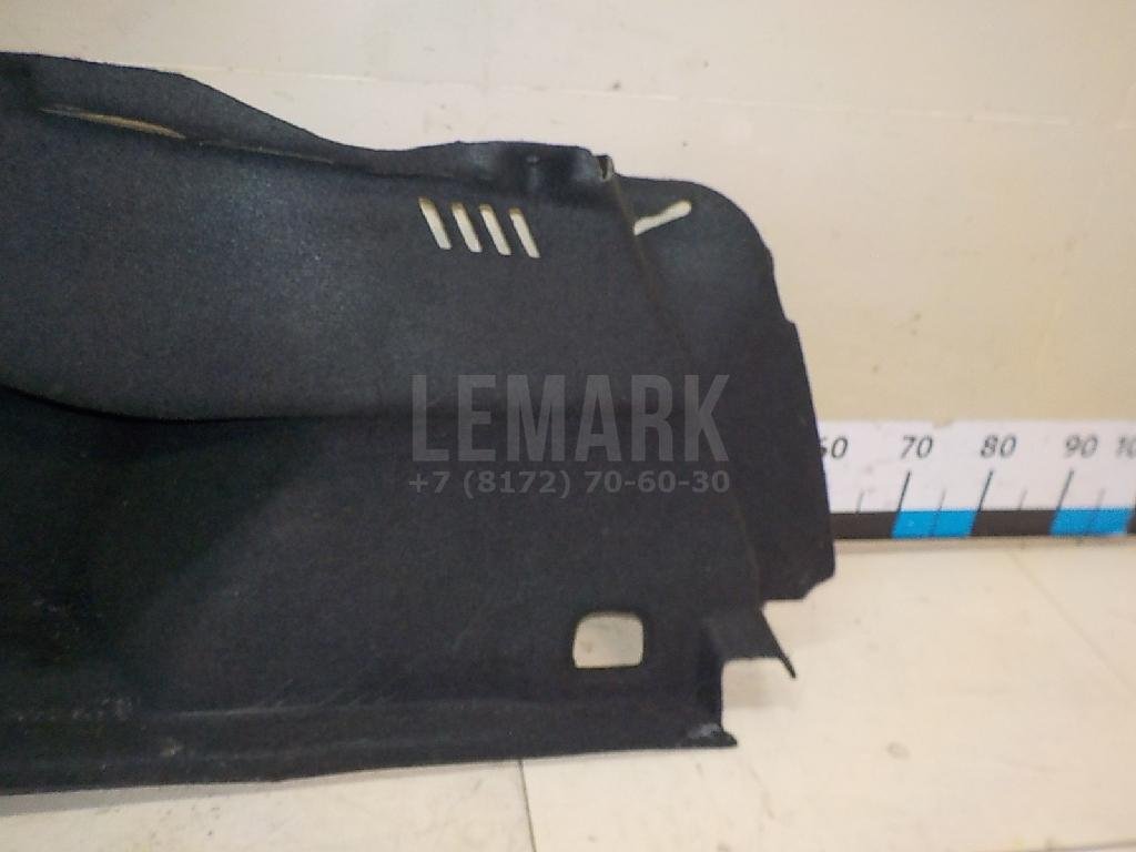 Обшивка багажника