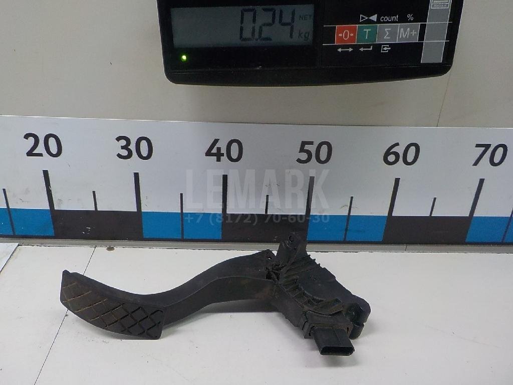 Педаль газа