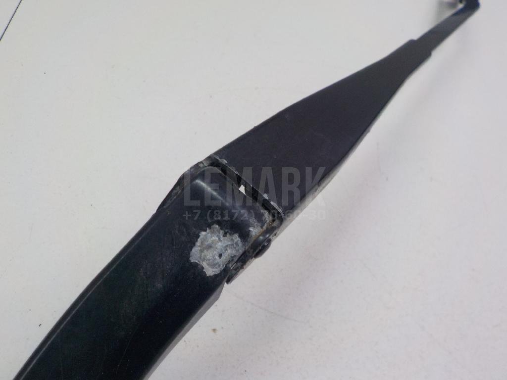 Поводок стеклоочистителя передний левый