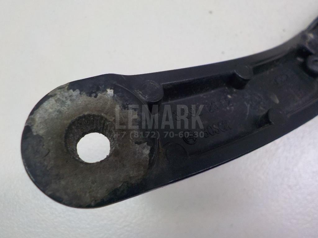 Поводок стеклоочистителя передний левый