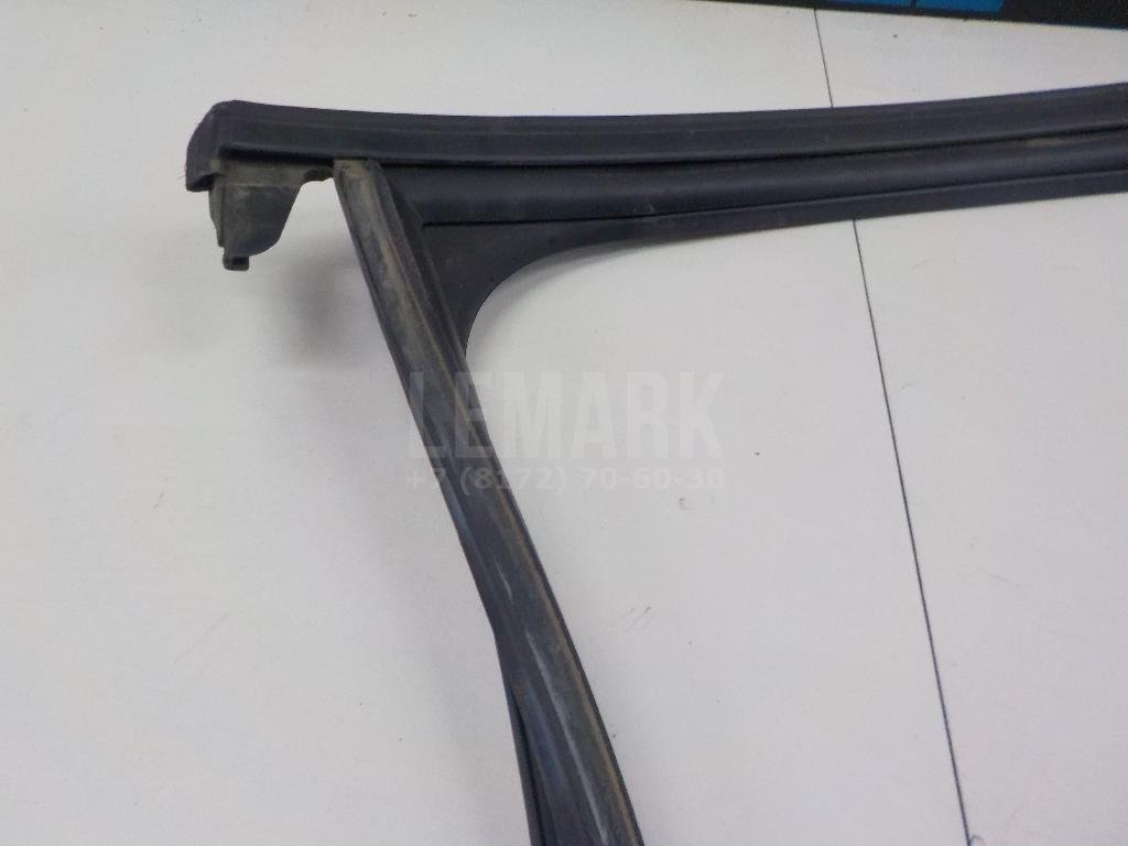 Уплотнитель стекла двери