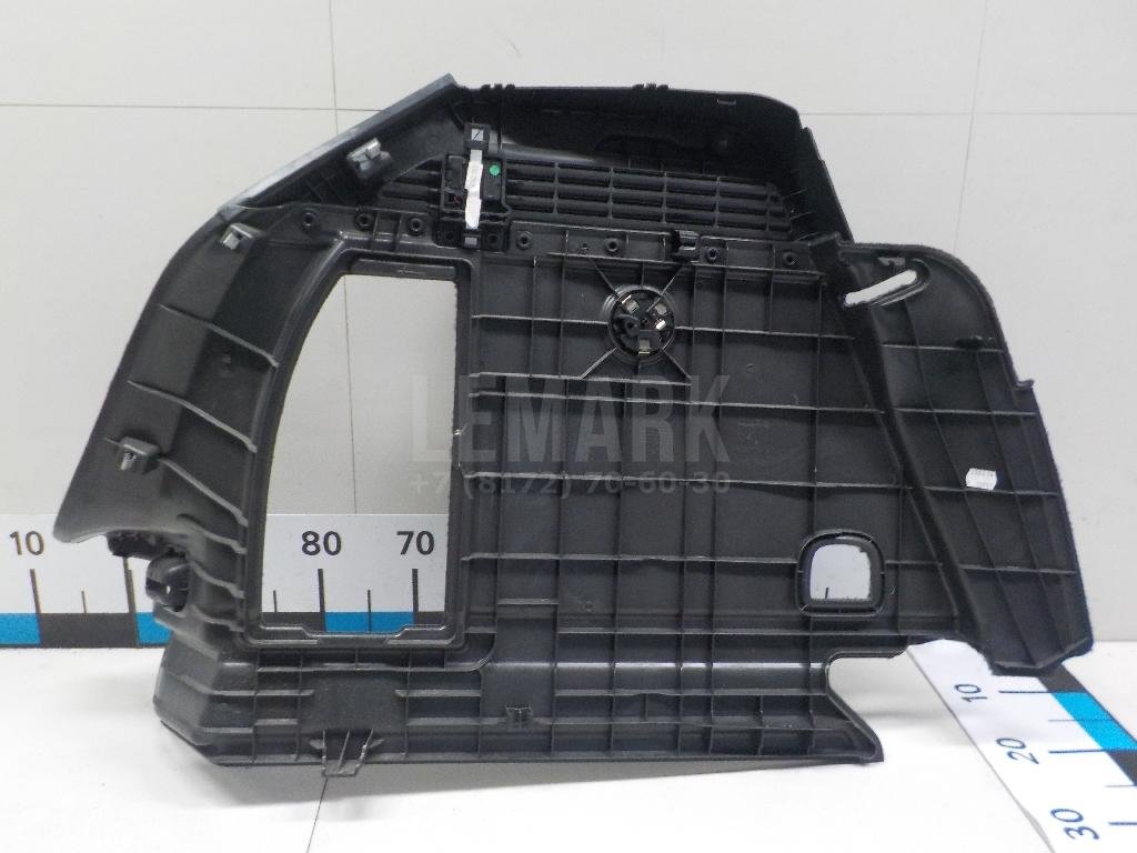 Обшивка багажника