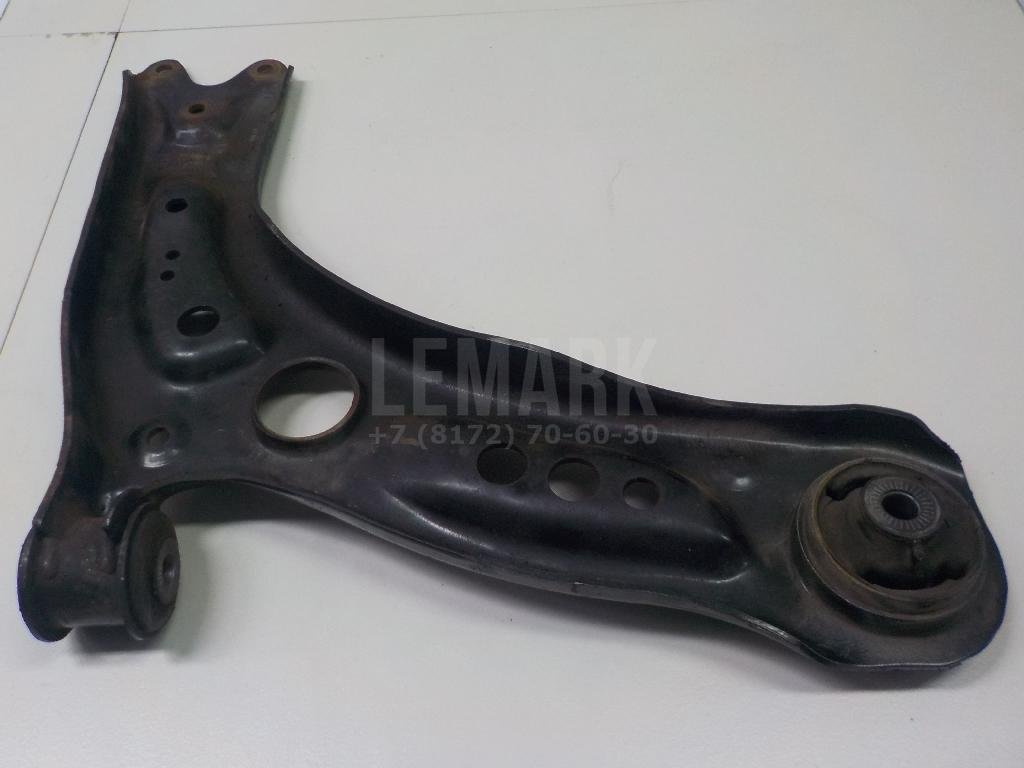Рычаг передний левый