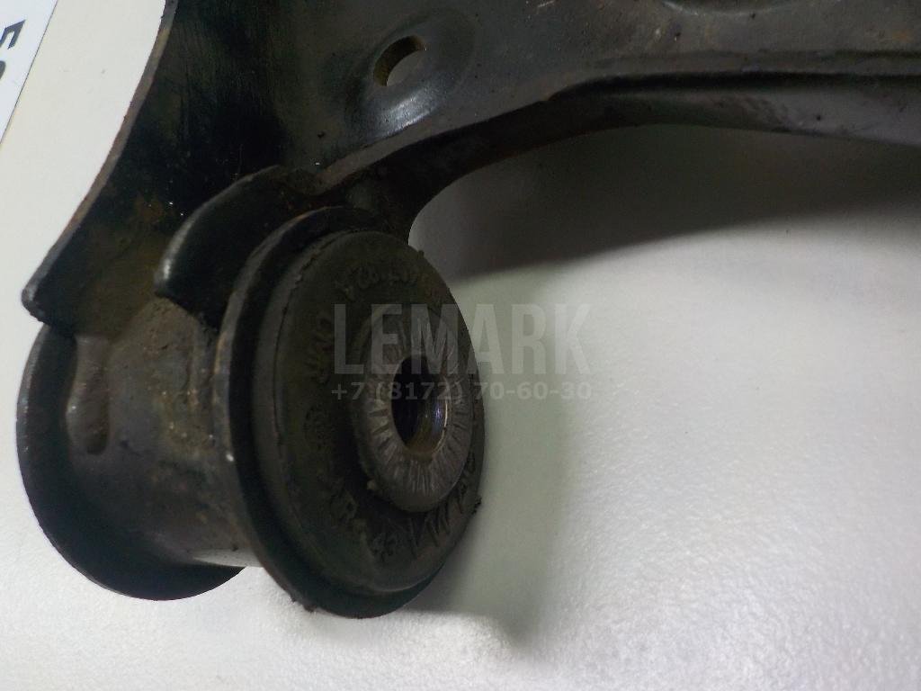 Рычаг передний левый