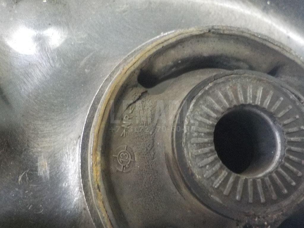 Рычаг передний левый