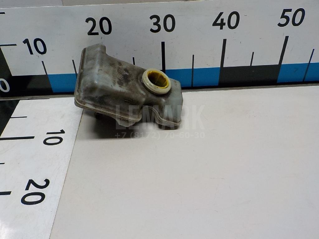 Бачок главного тормозного цилиндра