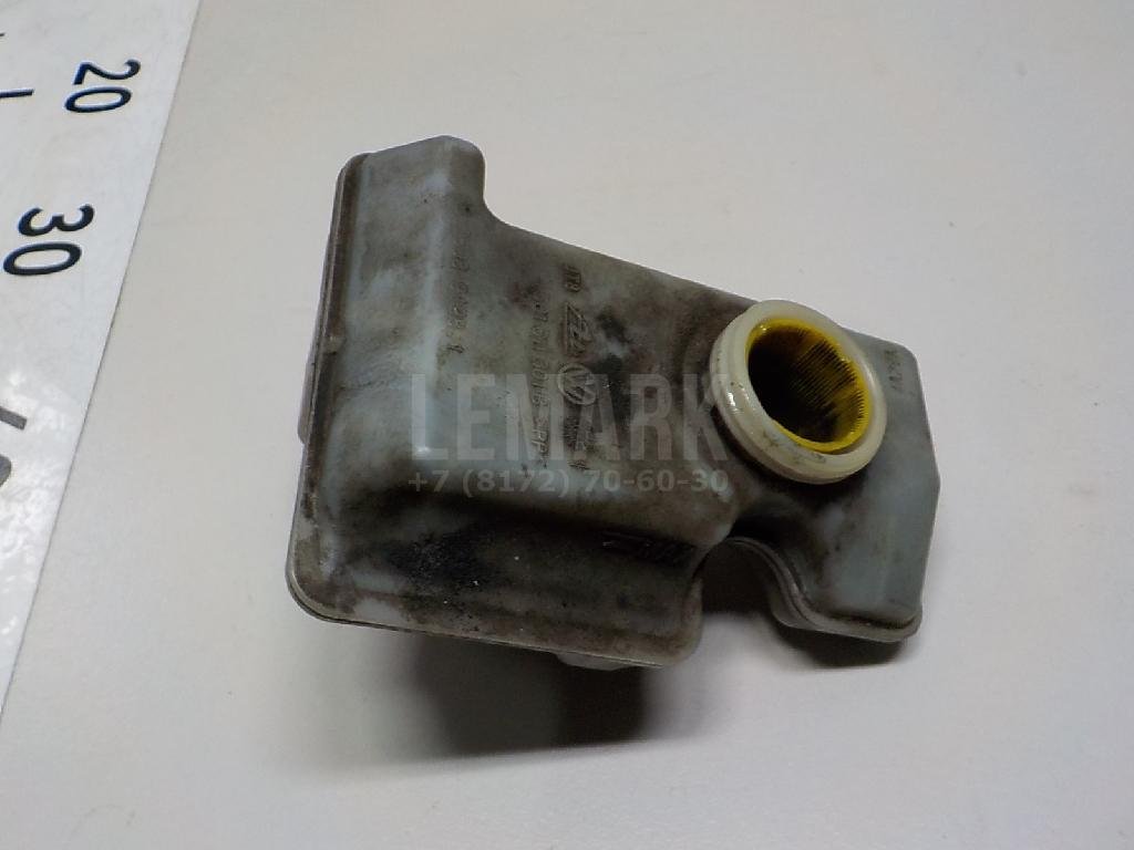 Бачок главного тормозного цилиндра