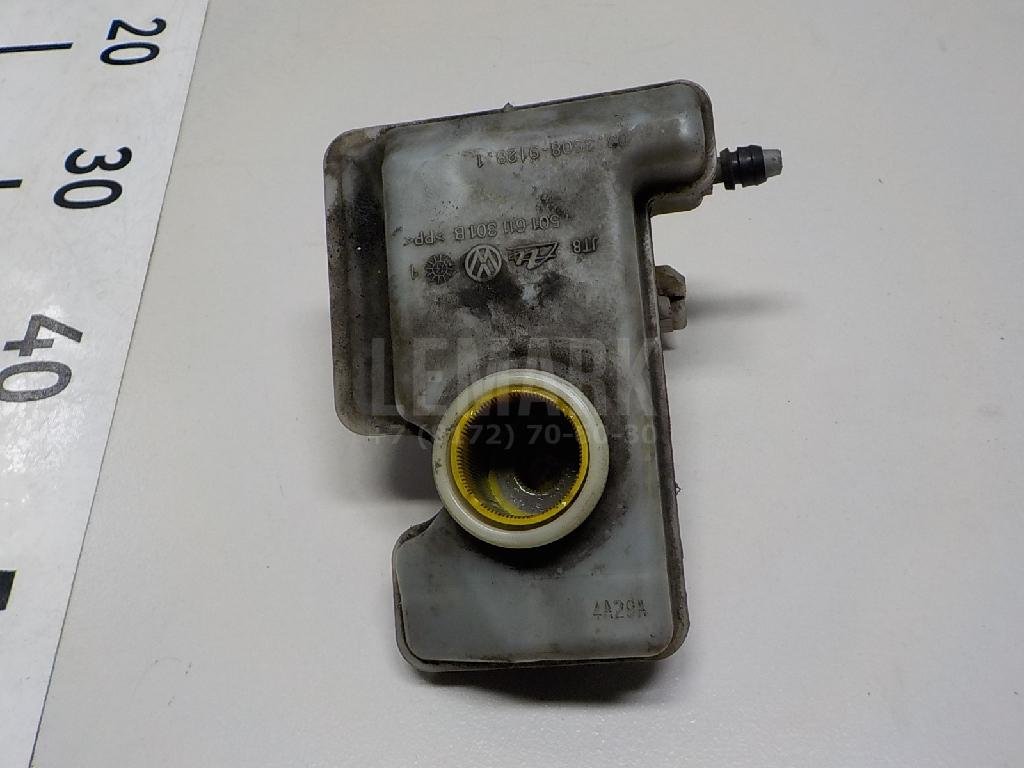 Бачок главного тормозного цилиндра