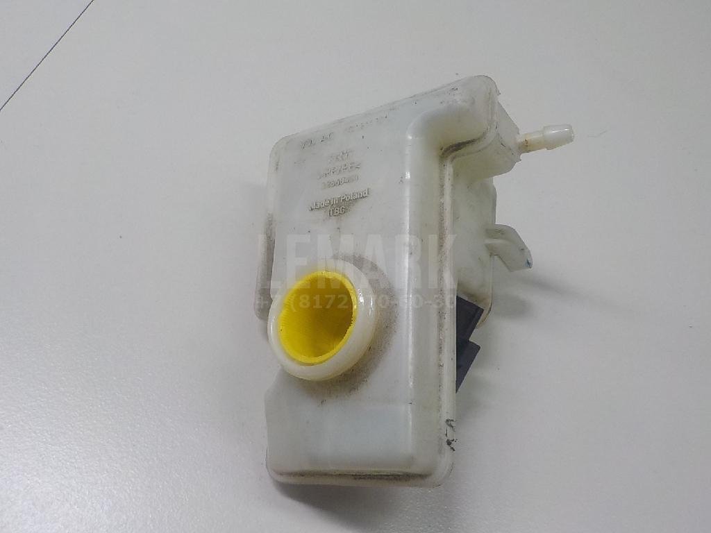 Бачок главного тормозного цилиндра