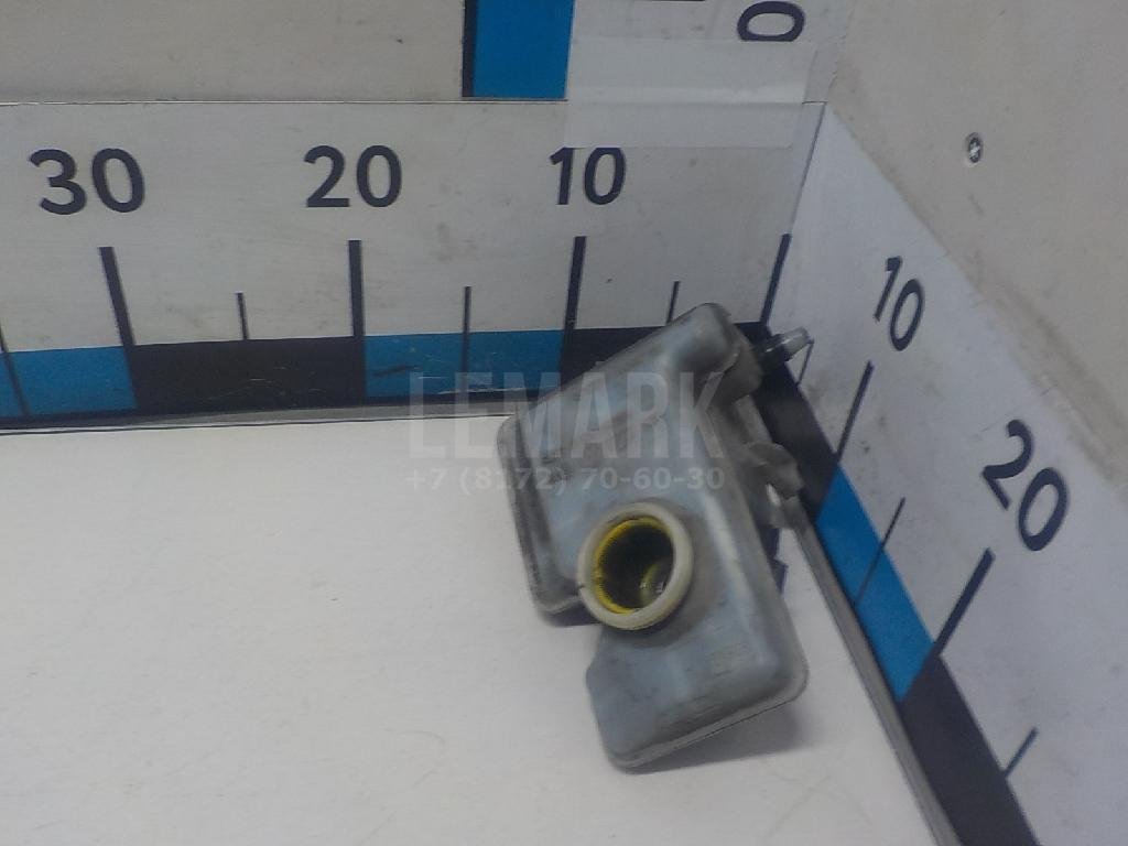 Бачок главного тормозного цилиндра