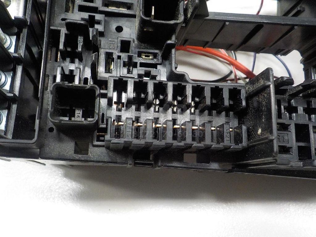 Блок предохранителей