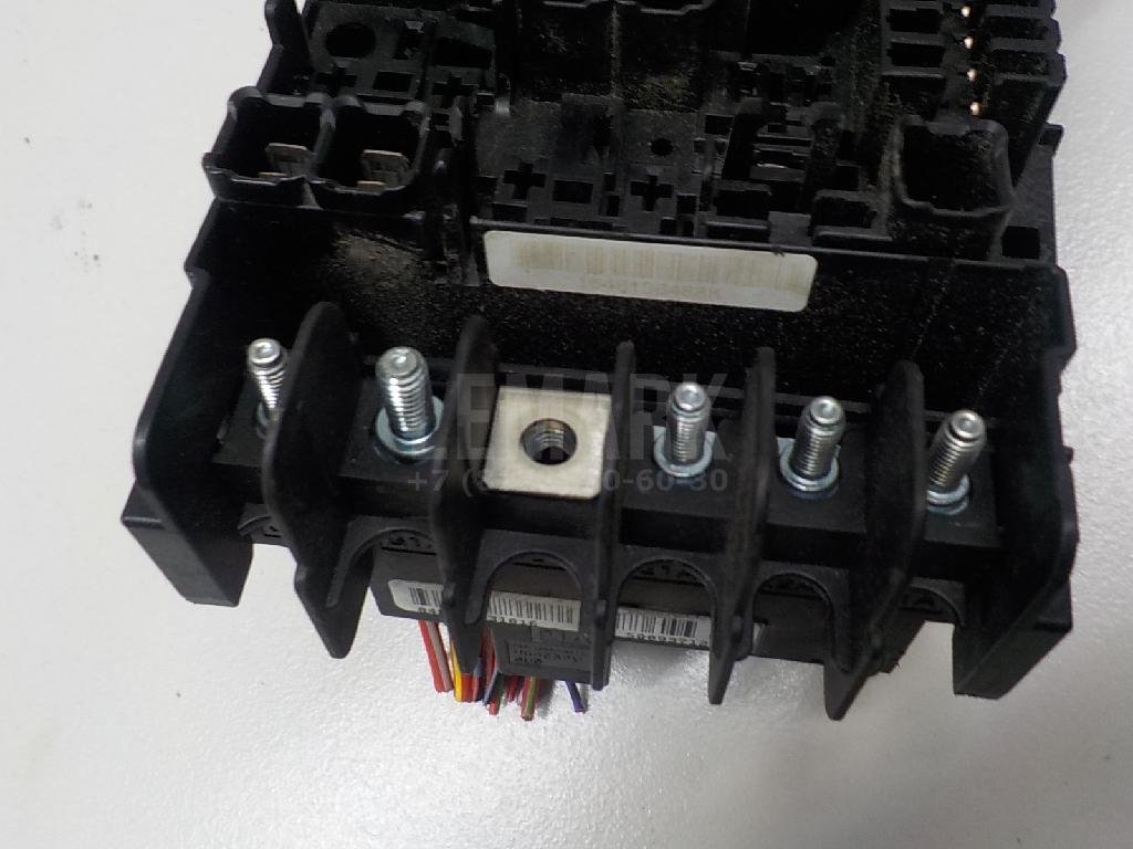 Блок предохранителей