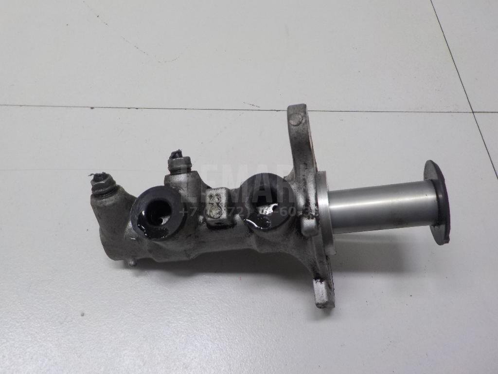 Цилиндр тормозной главный