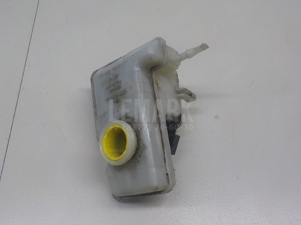 Бачок главного тормозного цилиндра