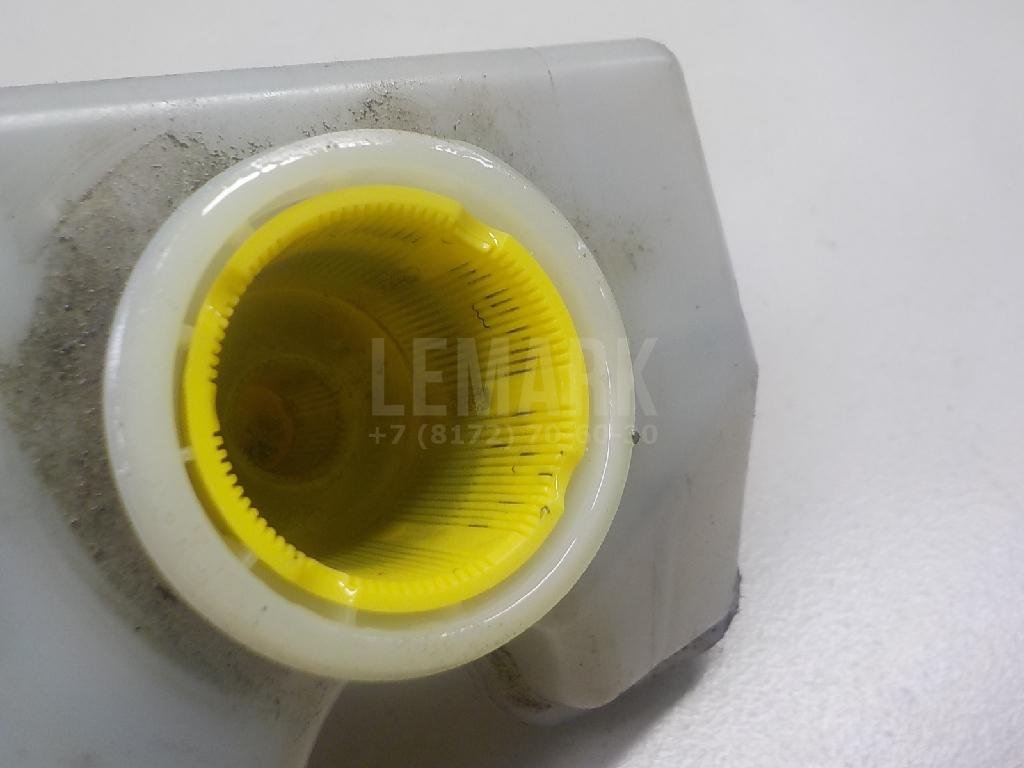 Бачок главного тормозного цилиндра