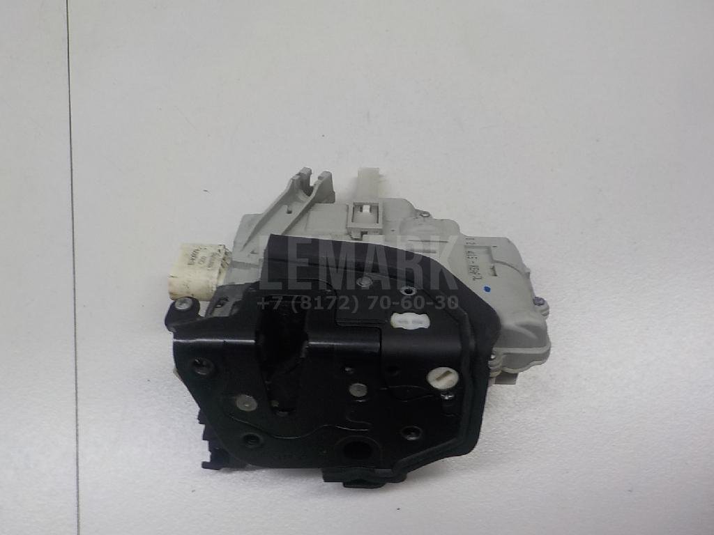 Замок двери задней правой