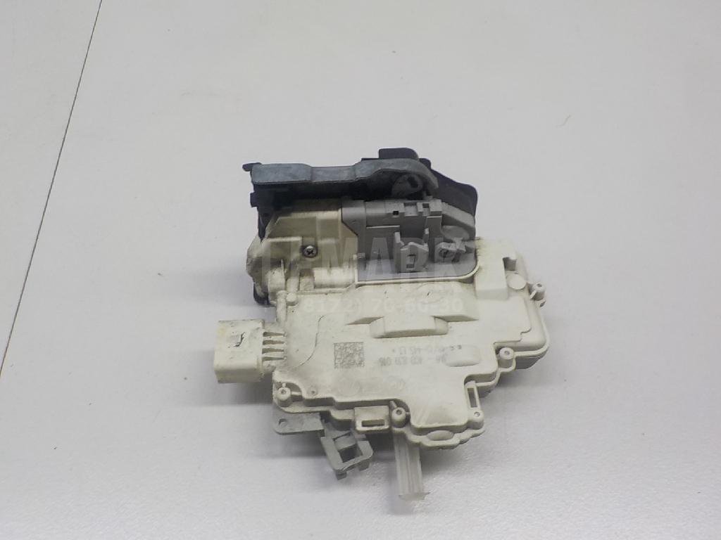 Замок двери задней правой