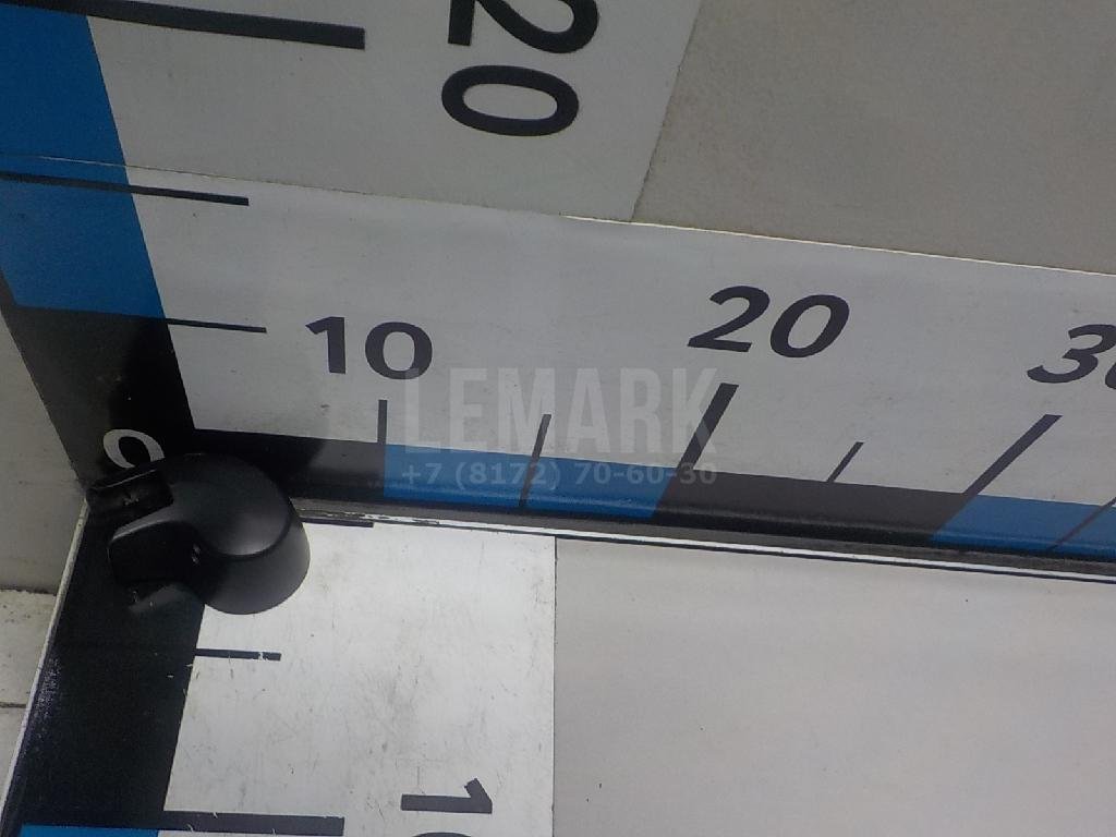 Крышка поводка стеклоочистителя