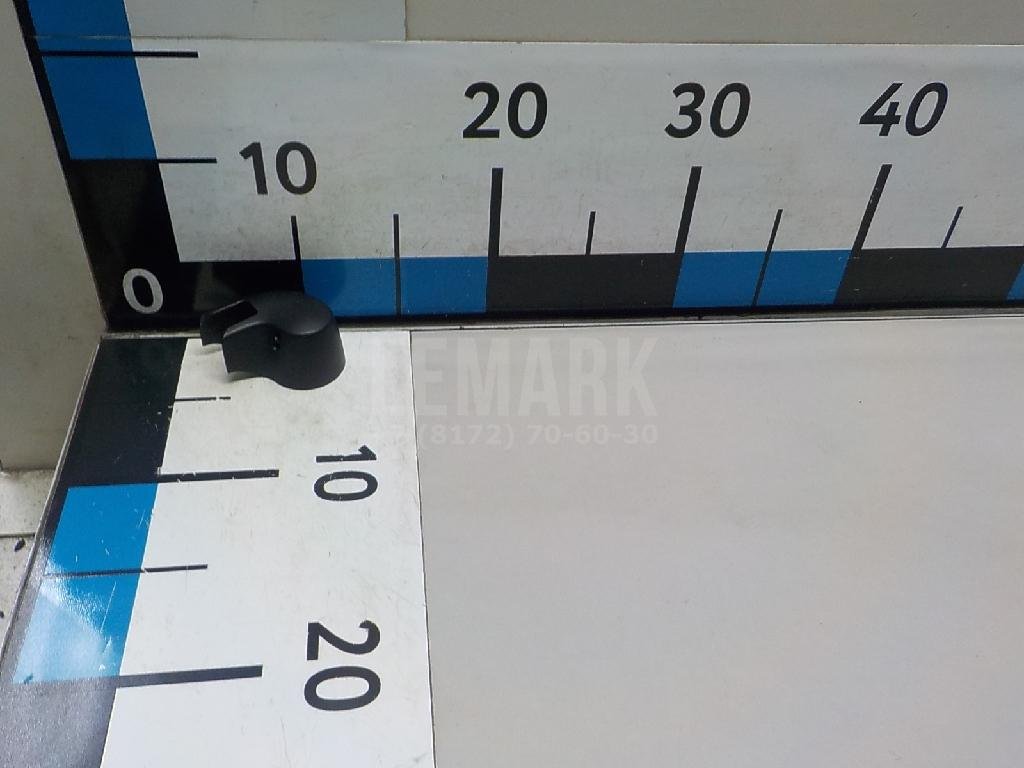 Крышка поводка стеклоочистителя