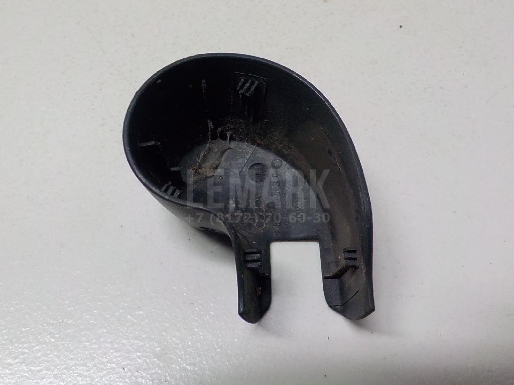 Крышка поводка стеклоочистителя