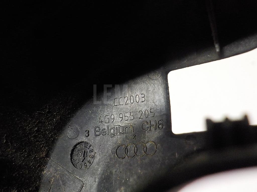 Крышка поводка стеклоочистителя