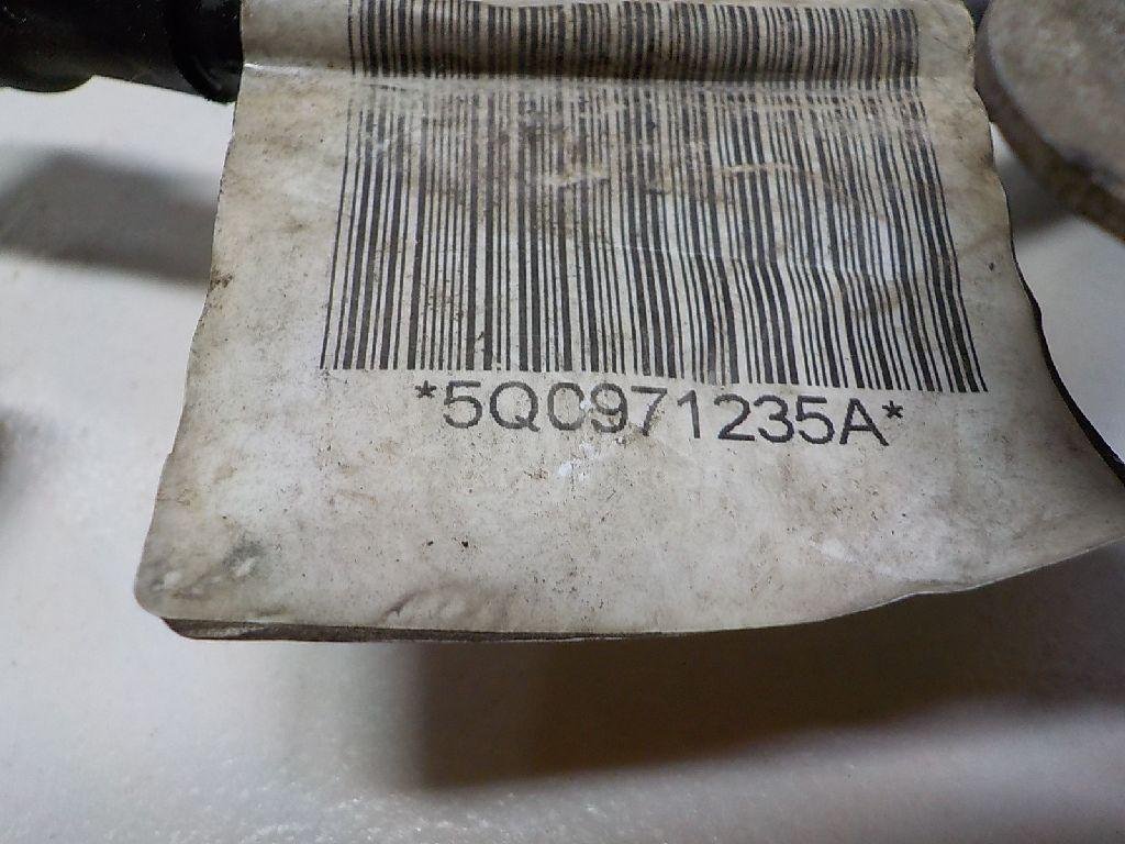 Клемма аккумулятора минус