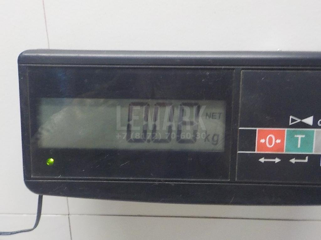 Кнопка открывания багажника