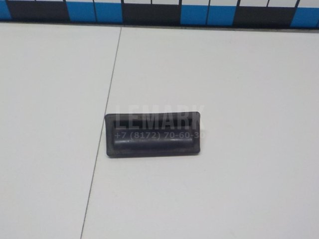 Кнопка открывания багажника