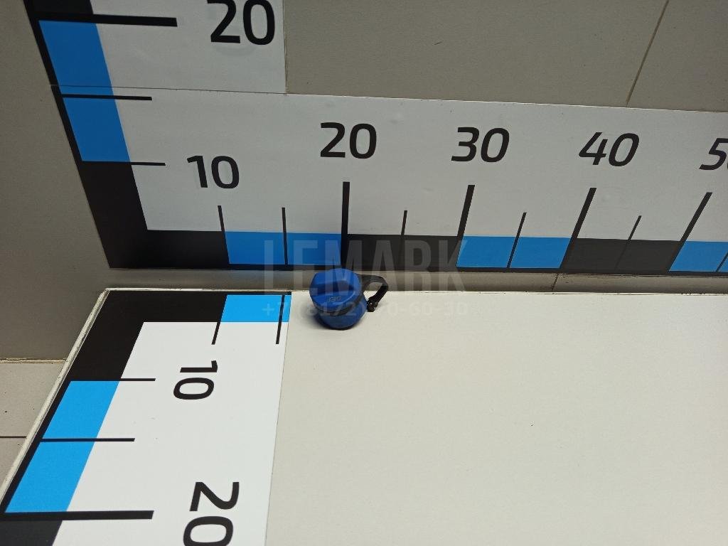 Крышка бака для AdBlue для  Audi A3 (8Y) 2020