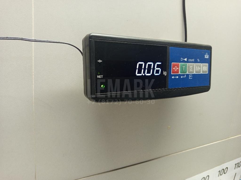 Кнопка открывания багажника