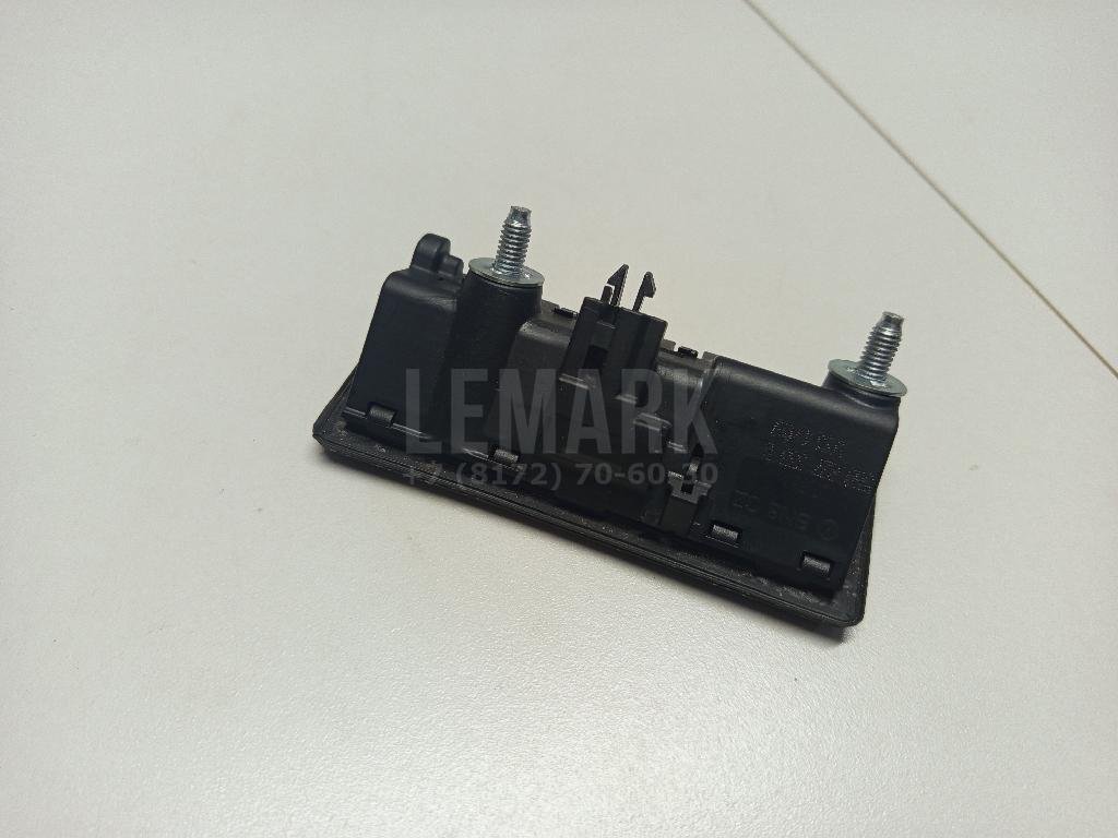 Кнопка открывания багажника