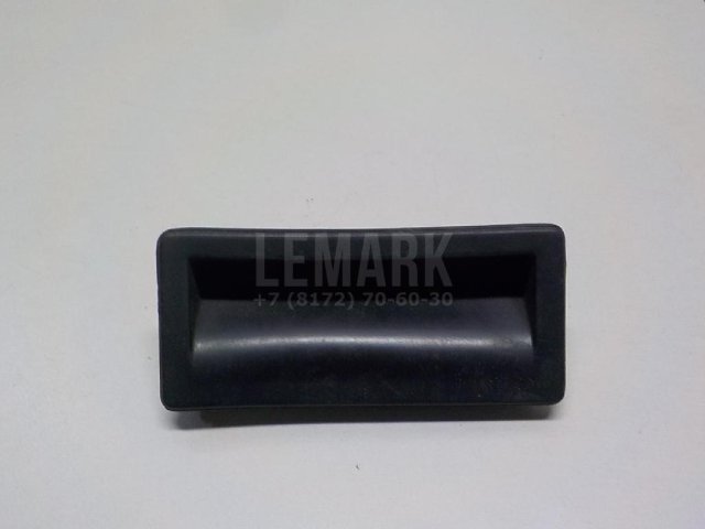 Кнопка открывания багажника