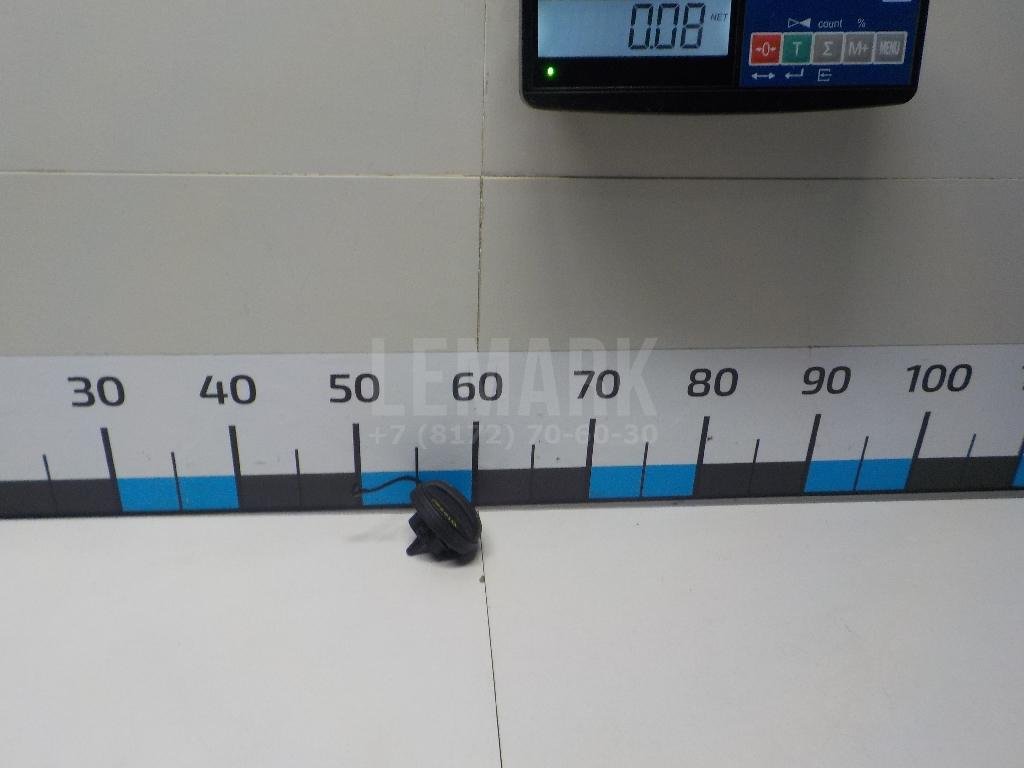 Крышка топливного бака