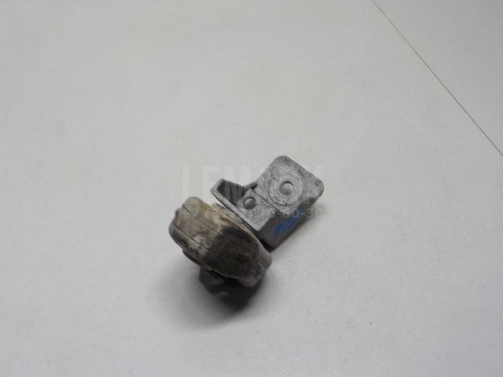 Кронштейн глушителя