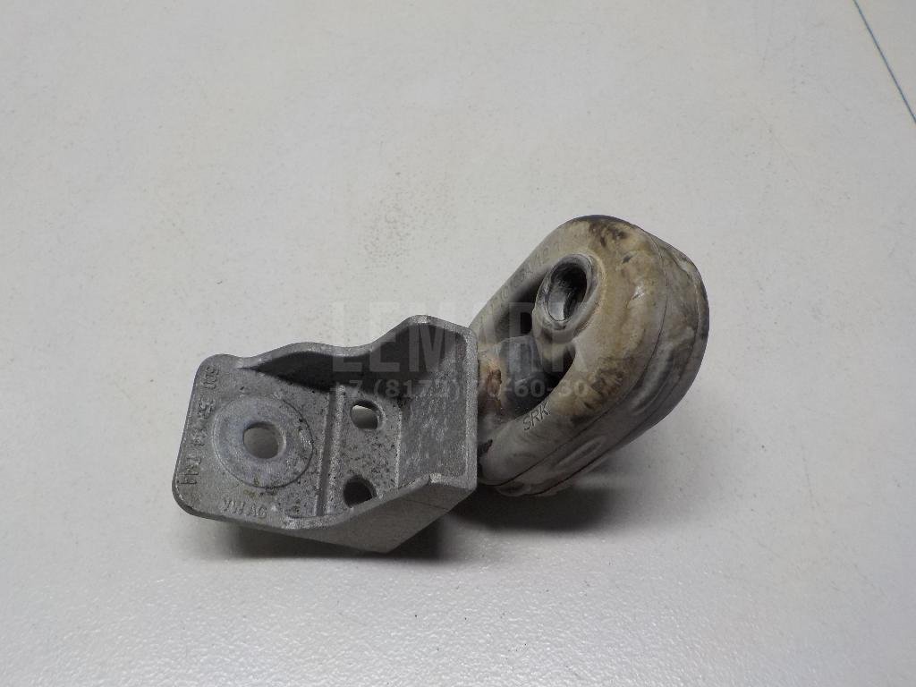 Кронштейн глушителя