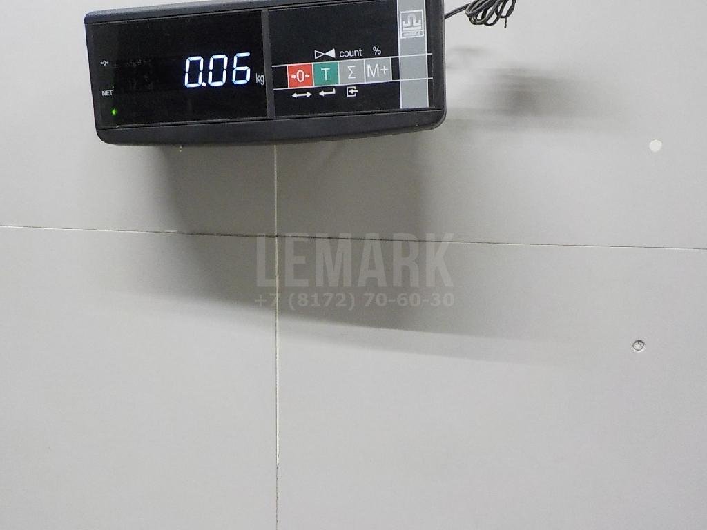 Кнопка открывания багажника