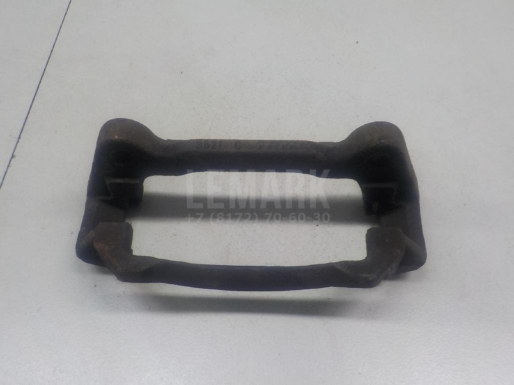 Скоба суппорта переднего левого