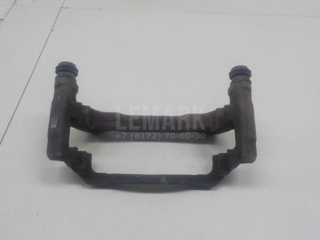 Скоба суппорта переднего правого