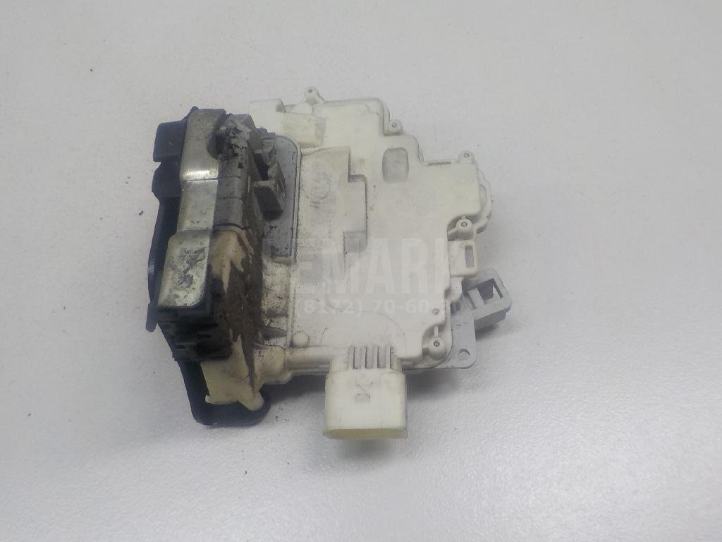 Замок двери задней правой