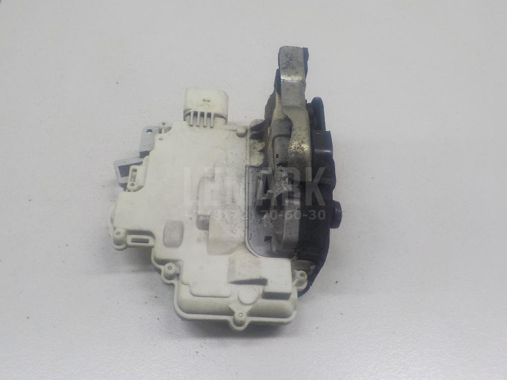 Замок двери задней правой