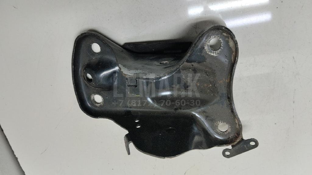 Кронштейн задней балки