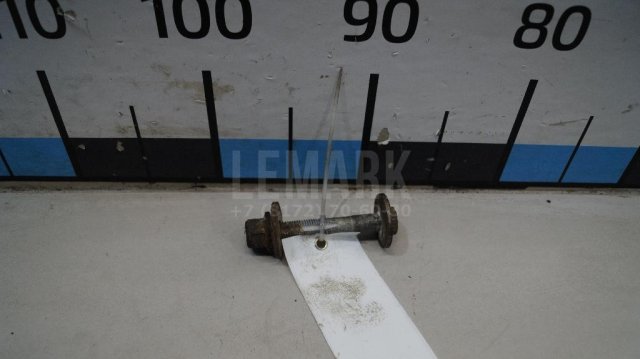 Болт развала задних колес