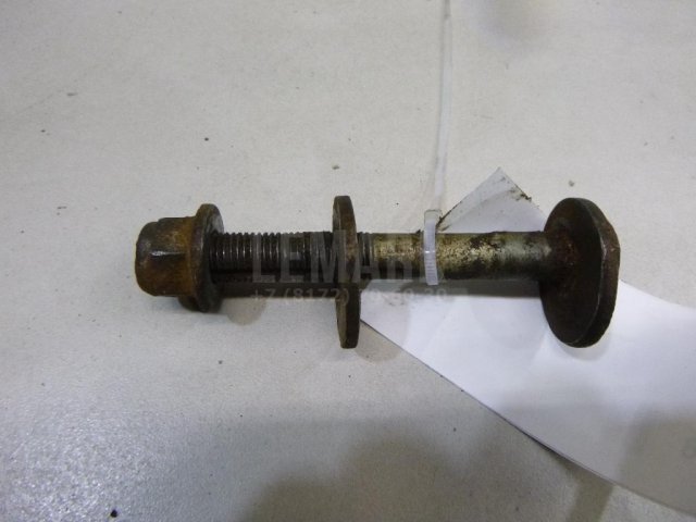 Болт развала задних колес