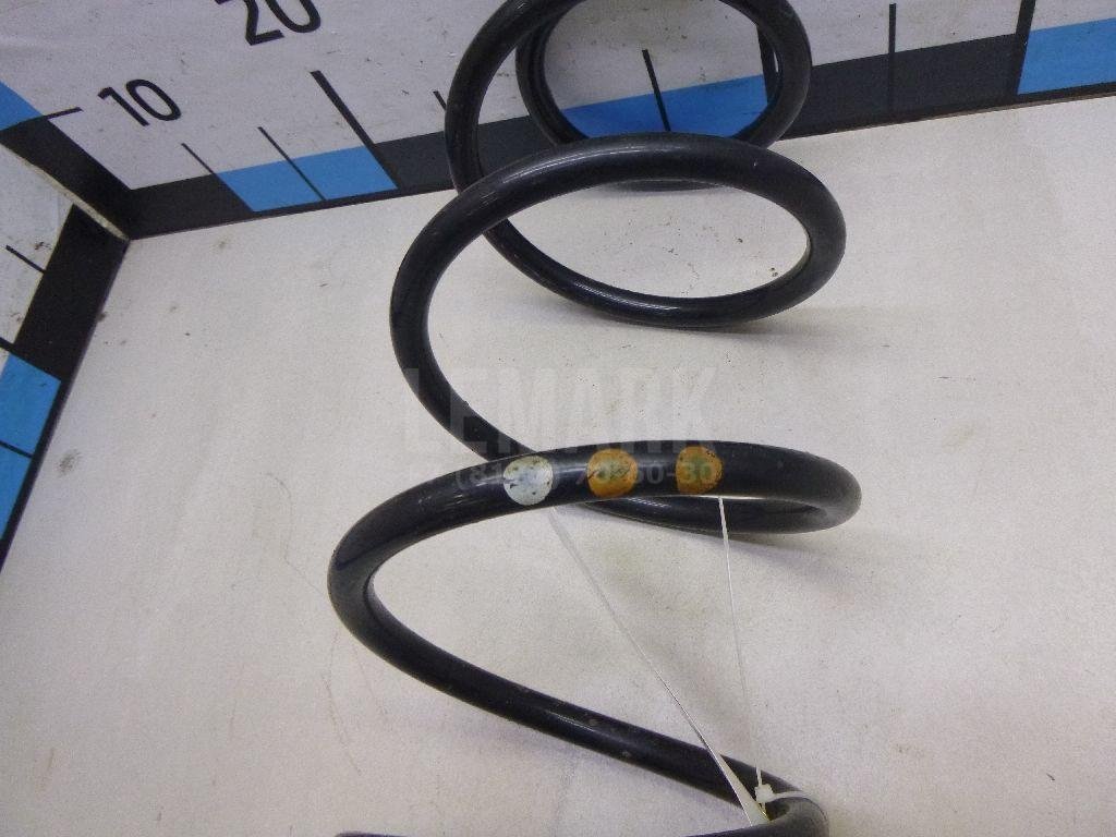 Пружина передняя