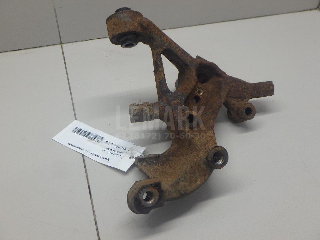 Кулак поворотный задний левый