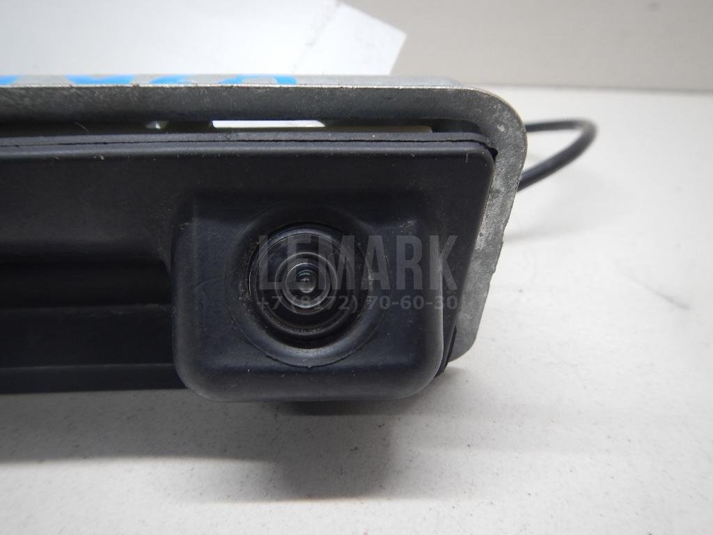 Кнопка открывания багажника