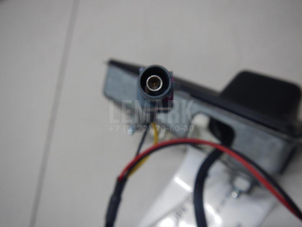 Кнопка открывания багажника