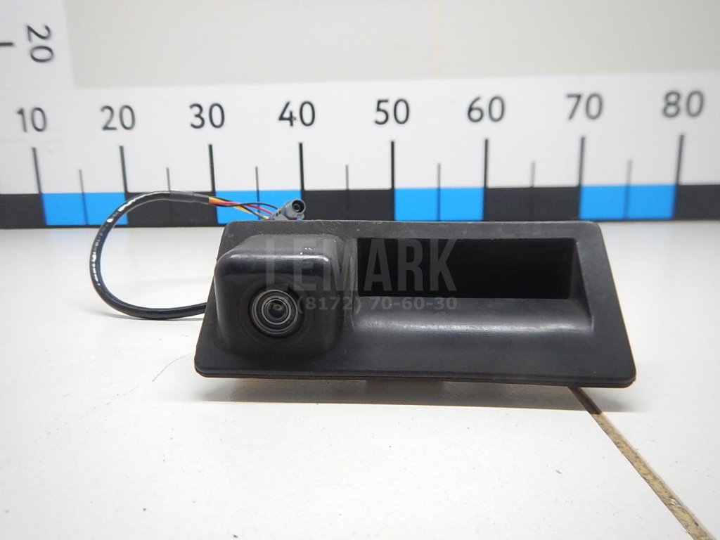 Кнопка открывания багажника