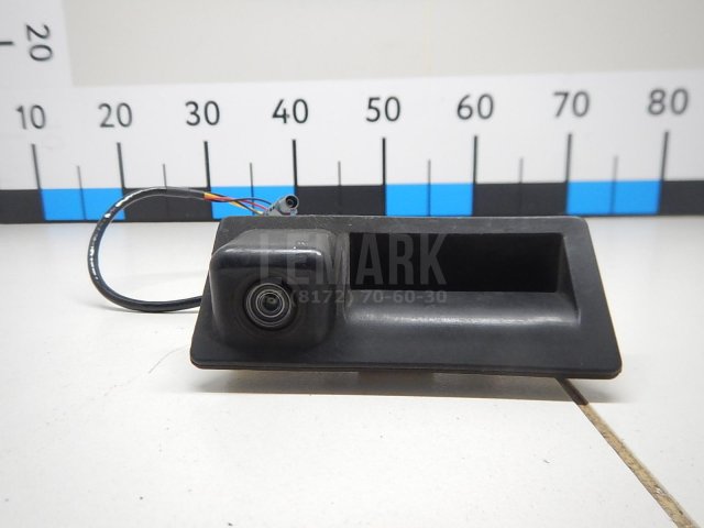 Кнопка открывания багажника